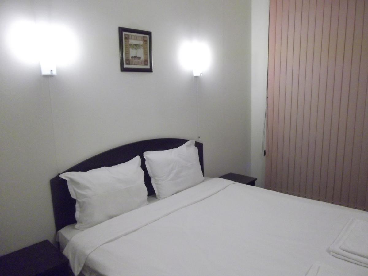 Hotel Enchevi Кирково Экстерьер фото