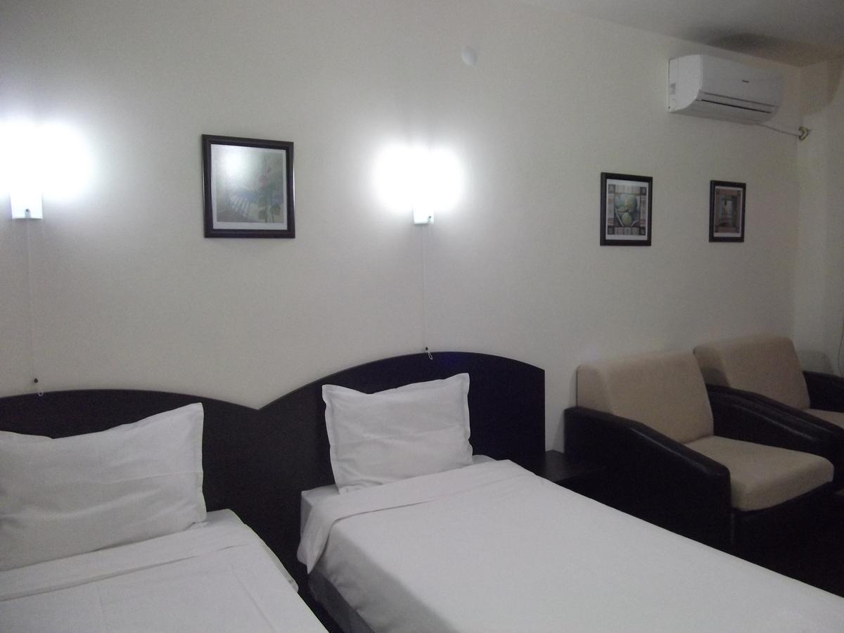 Hotel Enchevi Кирково Экстерьер фото