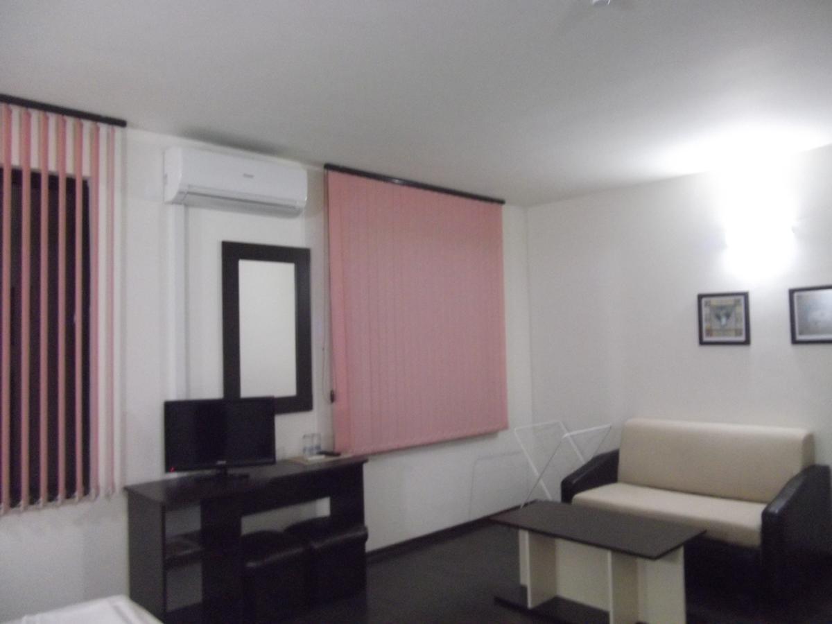 Hotel Enchevi Кирково Экстерьер фото