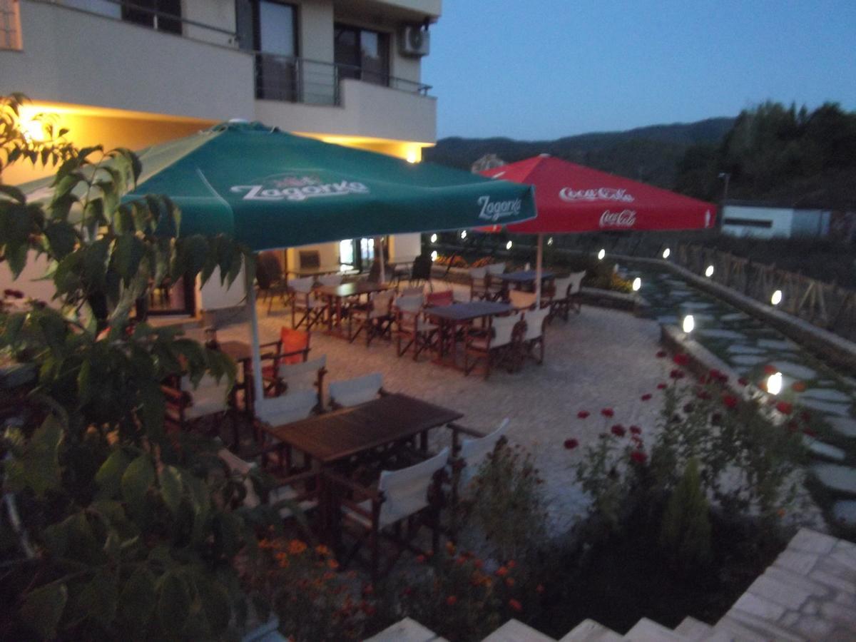 Hotel Enchevi Кирково Экстерьер фото