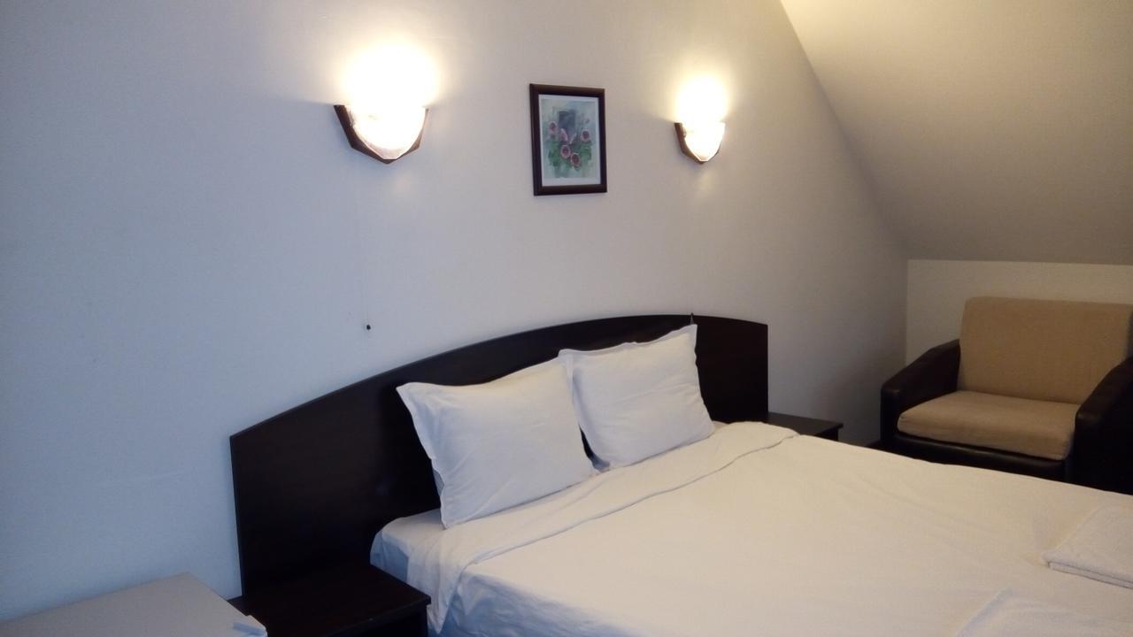 Hotel Enchevi Кирково Экстерьер фото
